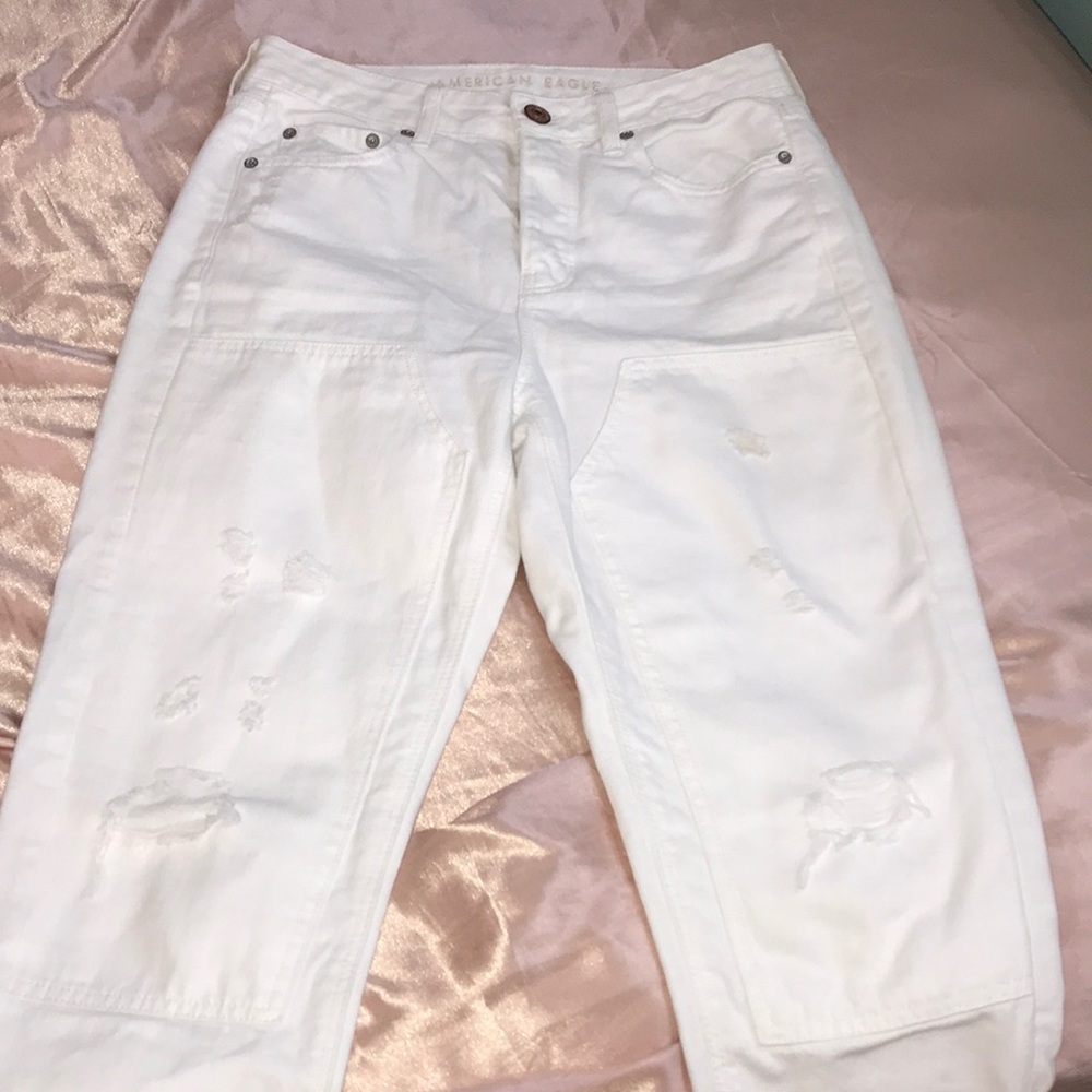 White American Eagle Mom Jeans SZ 8